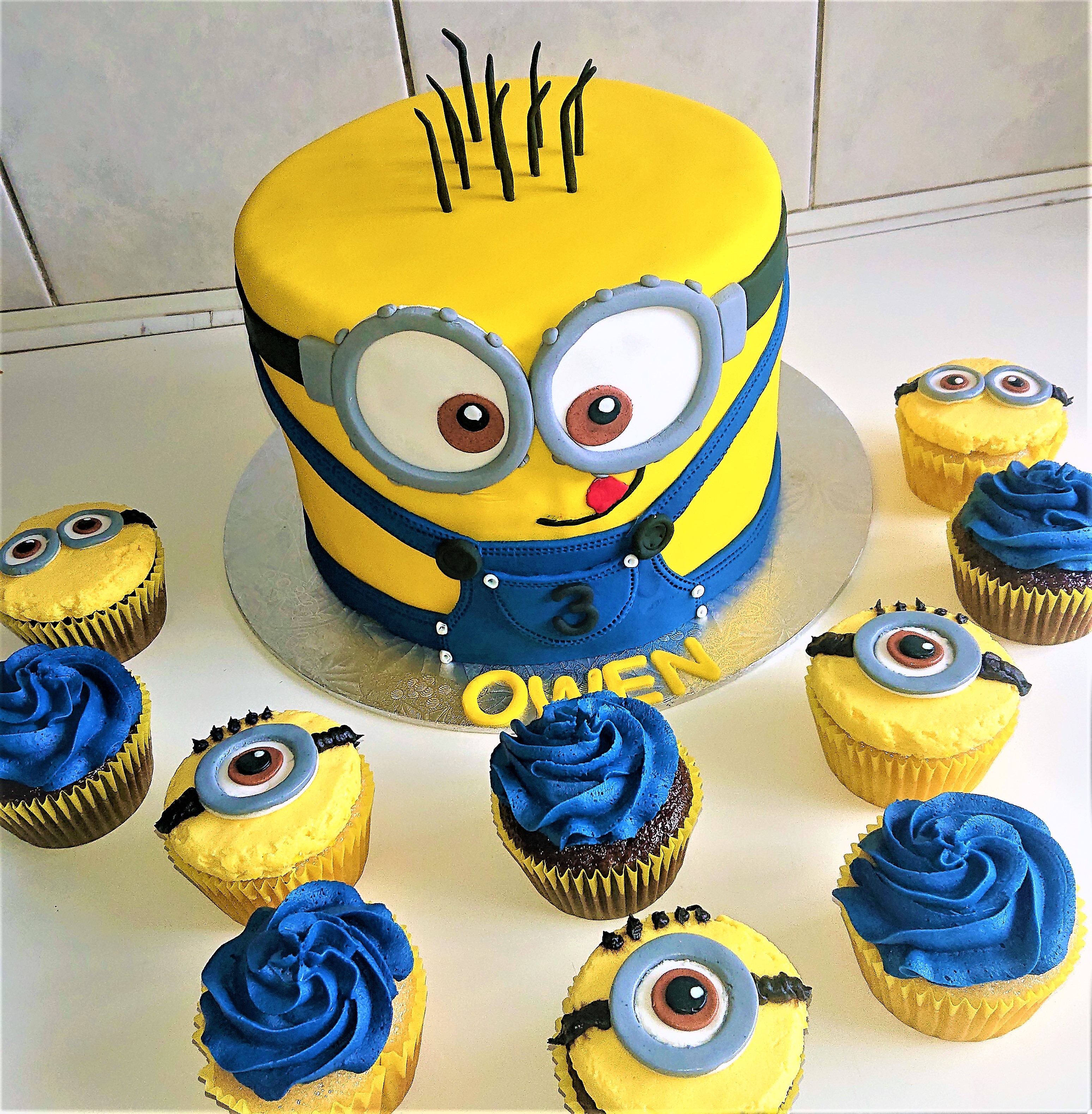 minion cake